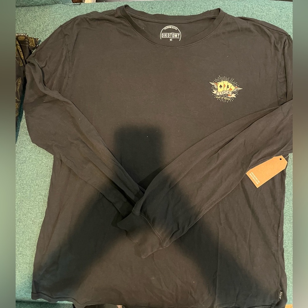Ed Hardy Style long sleeve tee XL (BNWT)
